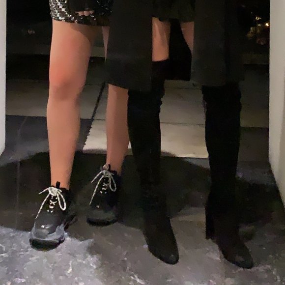 Balenciaga Black and White Sneakers - Picture 9 of 10